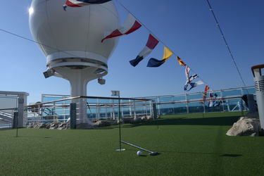 Princess Cruises Royal Class Interior golf.jpg